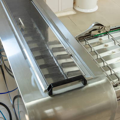 Stainless Steel Food Conveyor Belt Adjustable speed Cooling Conveyor With One Year Warranty